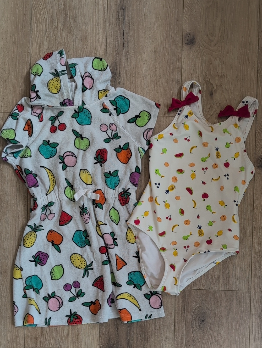 Hanna Andersson White Fruit Print Hooded Coverup & Swimsuit Set